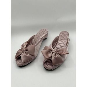 Luxe Me Now Tryst Pink Blush Satin Luxury Slippers Shoes Memory Foam Women’s 7